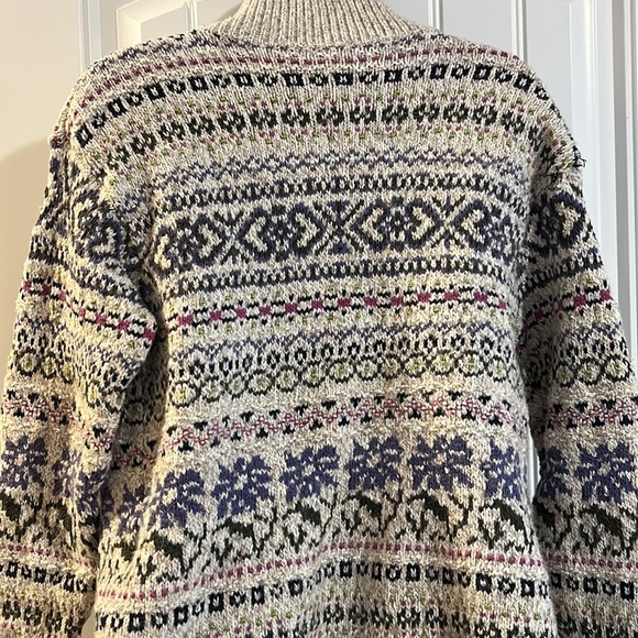 Northern reflection vintage wool knit cardigan 😍🌈 - Picture 10 of 13